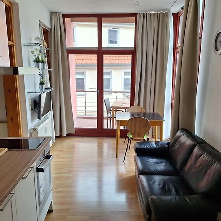 Beliebtes City-Apartment Ройтлинген Экстерьер фото