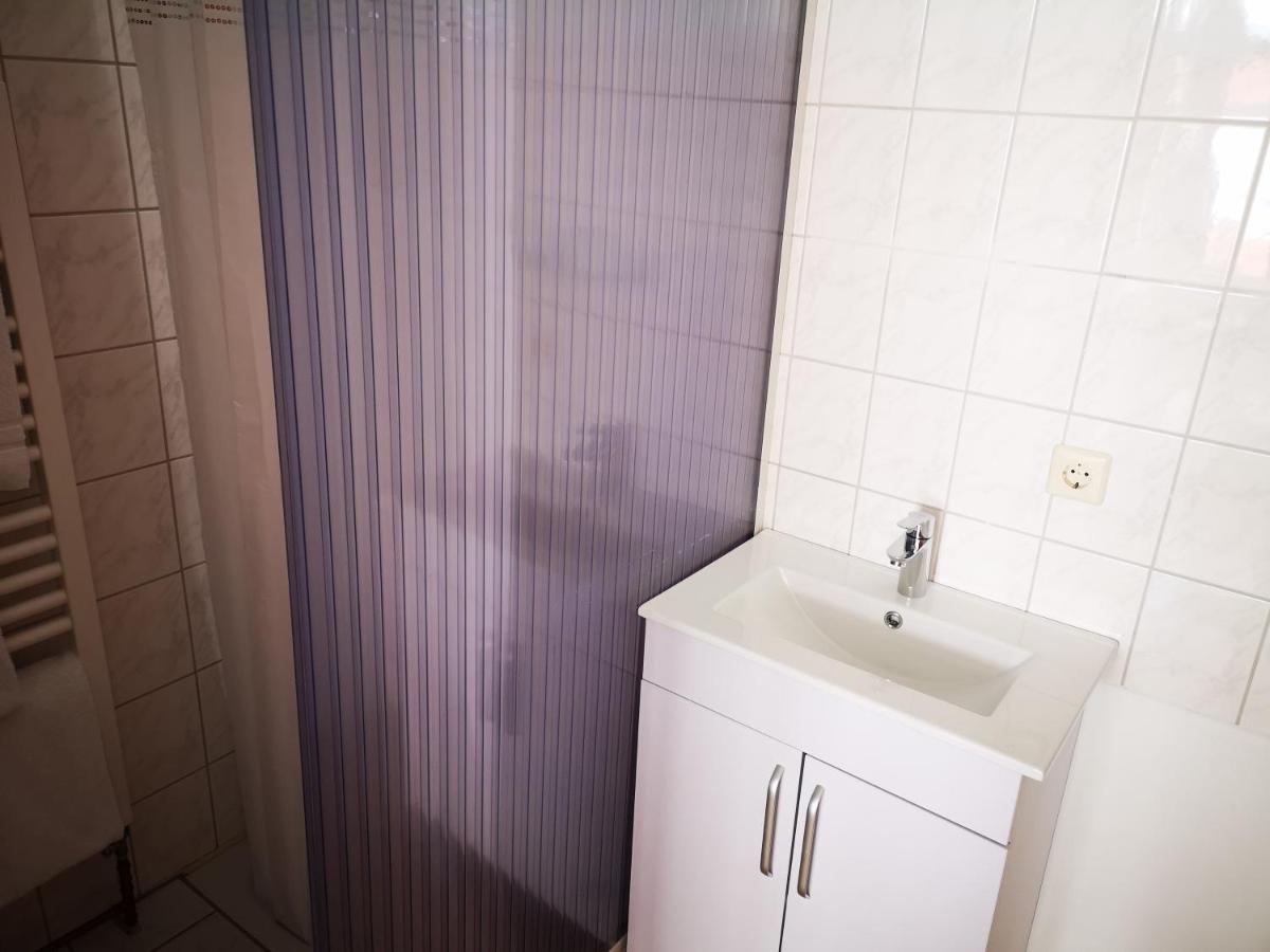 Beliebtes City-Apartment Ройтлинген Экстерьер фото
